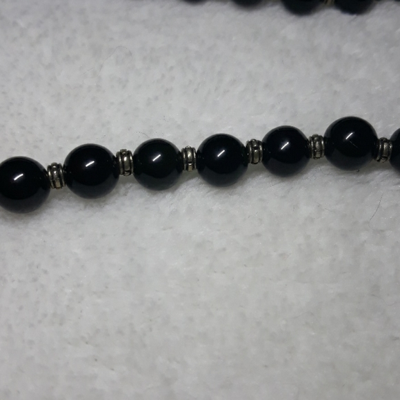 Black stone and silver accent necklace & earrings - Picture 8 of 9